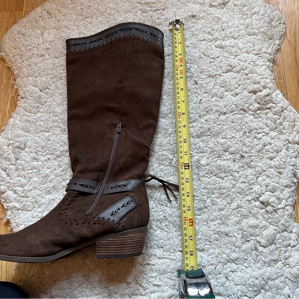 not rated: Sansa Faux Brown Suede 'Sansa Chelsea' Heeled Boots - Picture 8 of 13
